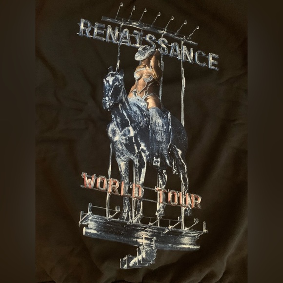 Beyonce Billboard Renaissance World Tour Sweatshirt Partnership w/ Amazon Music - Picture 2 of 5